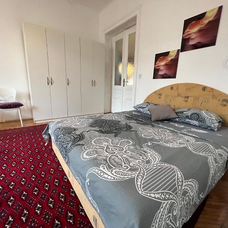 Apartman Happy Saraievo Exterior foto